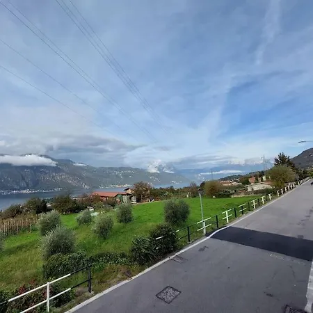 דירה Mandello Panoramico