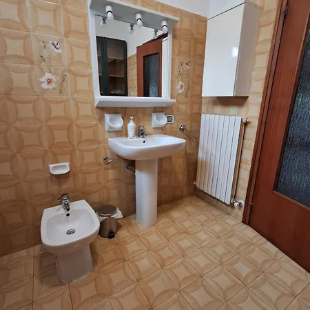 Mandello Panoramico * אבאדיה לריאנה